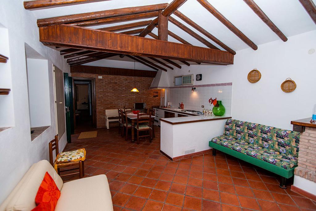 Casa Vacanze Etna П'єдімонте-Етнео Номер фото